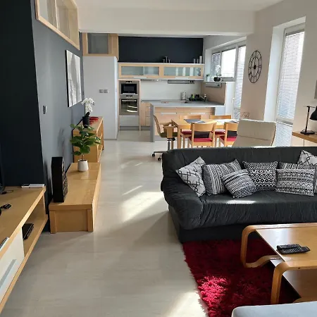 Apartman Dolne Basty Trnava Exterior photo